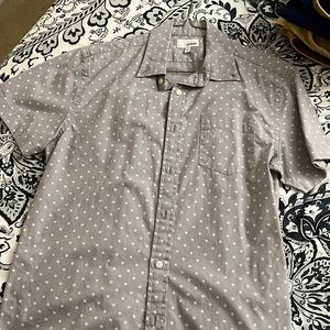sonoma size medium used shirt